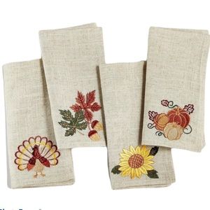Homewear Harvest Charms Fall Leaves 4 Piece Napkin Set of 4